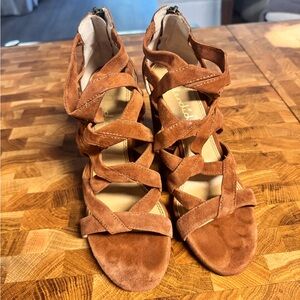 Splendid Bartlett heel